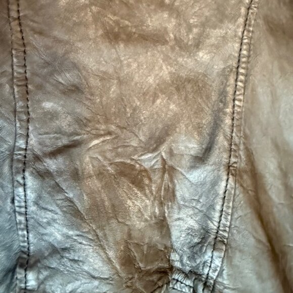 Pre-loved Distressed Domo Leather Motorcycle Jacket - Sized XS/S - Picture 8 of 9